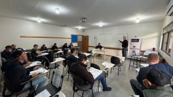 FISUL amplia oportunidades de acesso a faculdade com bolsas, financiamentos e subsídio no transporte